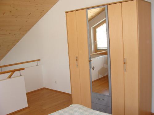 Schlafzimmer-Schrank